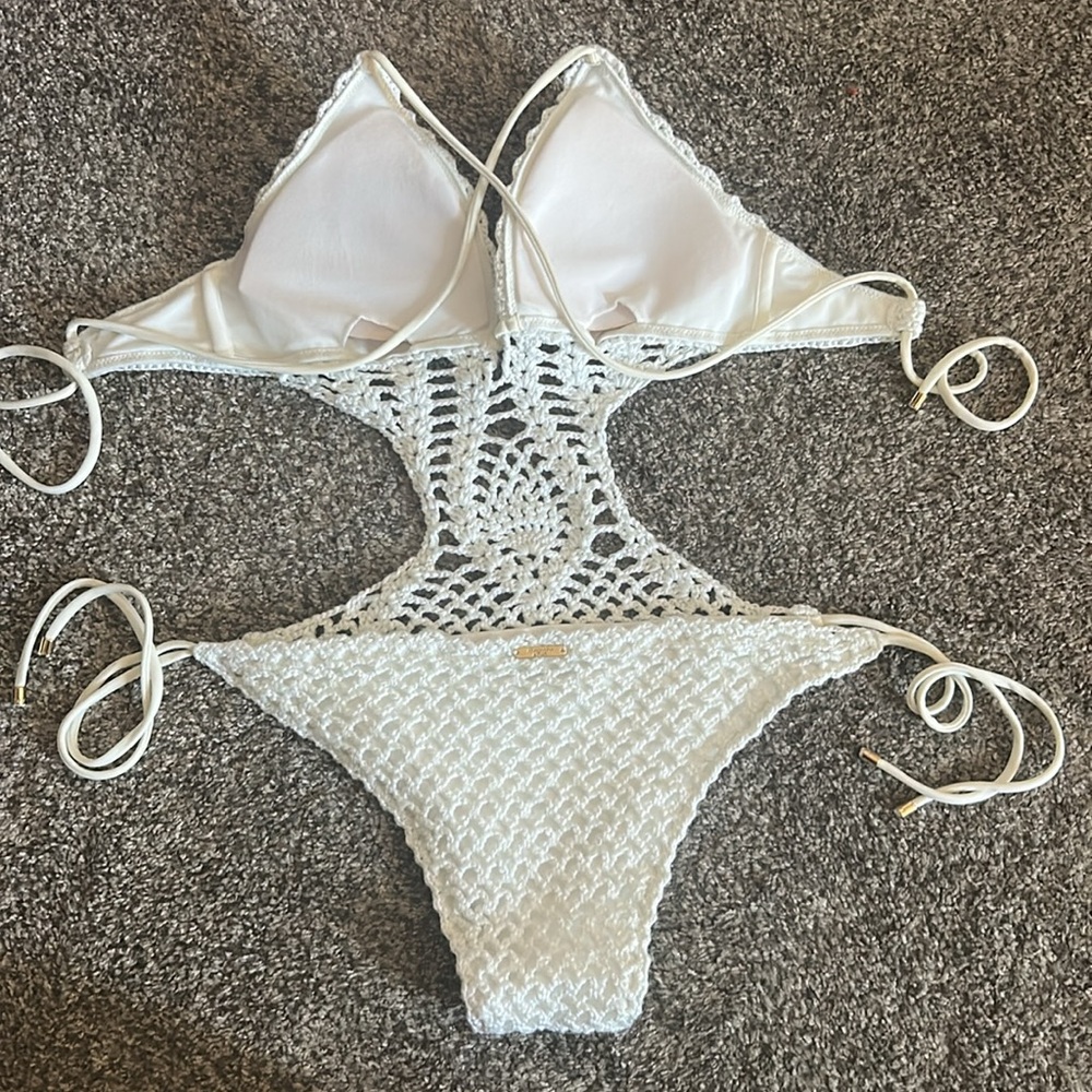 Abercrombie & Fitch swimsuit - Picture 8 of 14